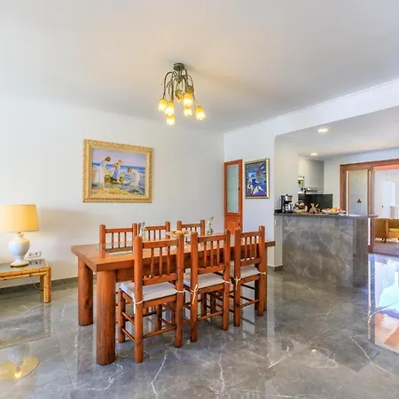 Juanito Apartment *