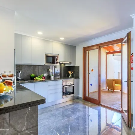 Juanito Apartment
